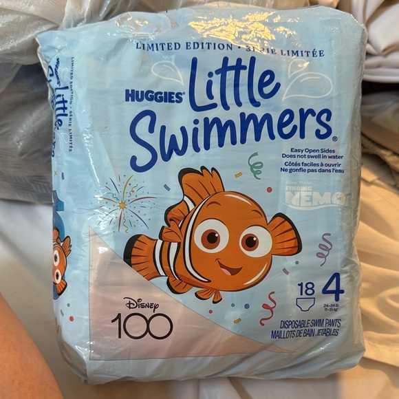 Huggies Little Swimmers Disposable Swim Pants Size 4 - Picture 1 of 3